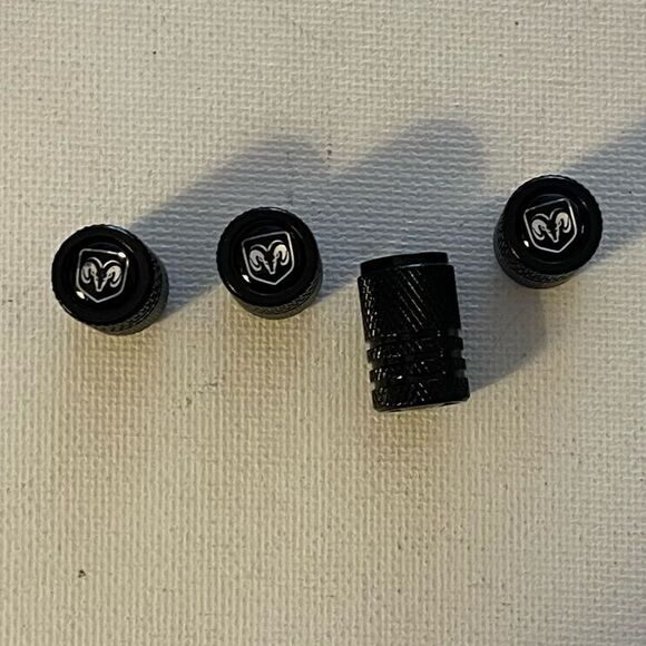 Dodge Logo Valve Stem Caps in Black set of 4 NWT - Picture 1 of 4